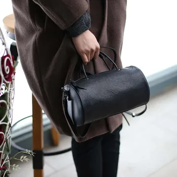 2018 new retro black sheepskin art handmade locomotive shoulder bag diagonal bag female
2018 new retro black sheepskin art handmade locomotive shoulder bag diagonal bag female