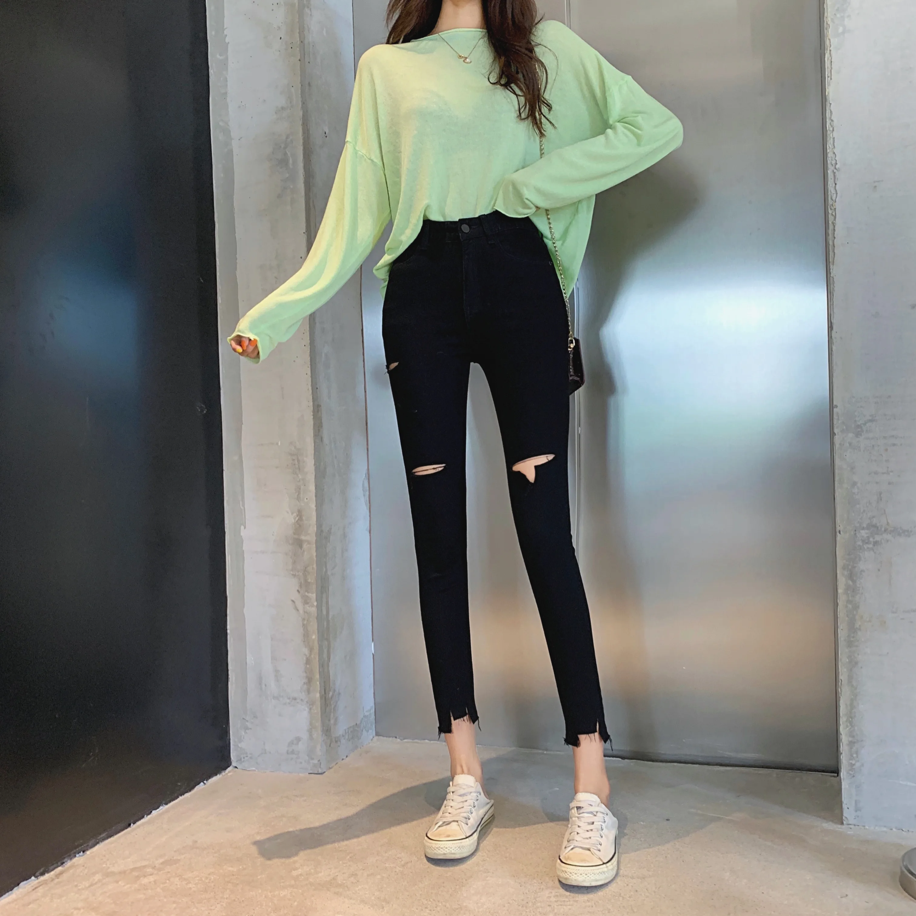 S-XL 2019 autumn korean chic style High Waist skinny Denim Pants irregular black ripped Jeans Lady Casual pencil Pants (Z8705)
S-XL 2019 autumn korean chic style High Waist skinny Denim Pants irregular black ripped Jeans Lady Casual pencil Pants (Z8705)