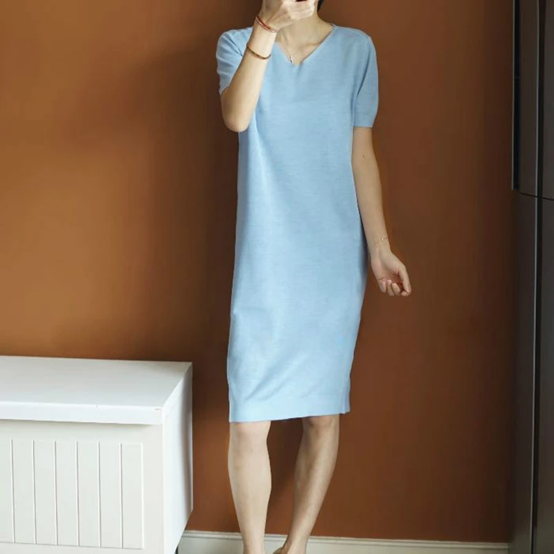 BELIARST 2019 New Summer Woman V-neck Ice Silk Sweater Long Short-sleeved Loose Knit Sweater Pullover Shirt
BELIARST 2019 New Summer Woman V-neck Ice Silk Sweater Long Short-sleeved Loose Knit Sweater Pullover Shirt