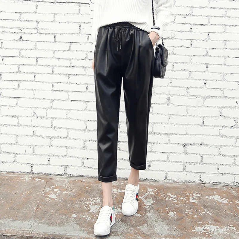 Pants Women 2019 New Fashion PU Leather Pants Women Casual Loose Elastic Waist Harem Pants Women Pantalon Femme Trousers Women
Pants Women 2019 New Fashion PU Leather Pants Women Casual Loose Elastic Waist Harem Pants Women Pantalon Femme Trousers Women