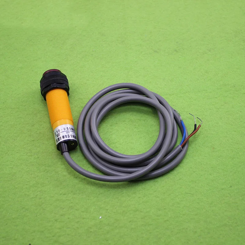 E18-D50NK diffuse reflection type infrared obstacle avoidance sensor photoelectric switch DC NPN normally open (D4A3)
E18-D50NK diffuse reflection type infrared obstacle avoidance sensor photoelectric switch DC NPN normally open (D4A3)