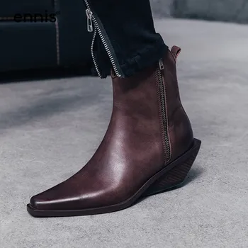 ENNIS 2019 Designer Wedge Boots Genuine Leather Women Boots Pointed Toe Western Boots Med Heel Autumn Winter Ankle Shoes A994
ENNIS 2019 Designer Wedge Boots Genuine Leather Women Boots Pointed Toe Western Boots Med Heel Autumn Winter Ankle Shoes A994