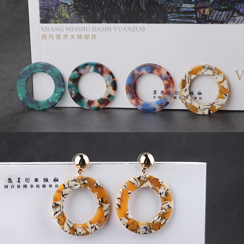 10pcs DIY Resin charm handmade jewelry accessories magic color single hole hollowed out Round Earrings material
10pcs DIY Resin charm handmade jewelry accessories magic color single hole hollowed out Round Earrings material