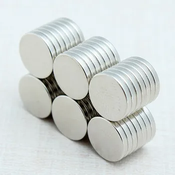 2015 Top Fashion Time-limited Atacado 50pcs D10x1.5mm N35 Neodymium Magnets Rare Earth Strong Magnet
2015 Top Fashion Time-limited Atacado 50pcs D10x1.5mm N35 Neodymium Magnets Rare Earth Strong Magnet