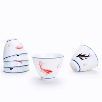 New Jingdezhen Blue and White Tea Cup Hand-painted Goldfish Ceramic Mug Porcelain Chinese Kung Fu Drinkware
New Jingdezhen Blue and White Tea Cup Hand-painted Goldfish Ceramic Mug Porcelain Chinese Kung Fu Drinkware