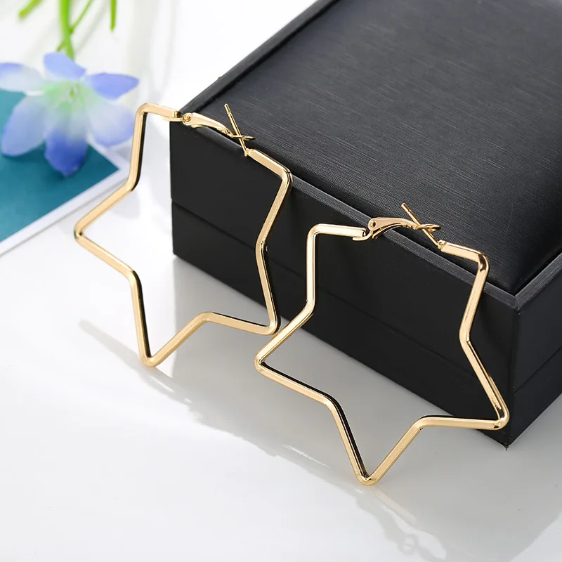 Cheap Classic Big Size Star Piercing Hoop Earring for Women Simple Metal Geometric Statement Earrings Ear Studs Cuff Clip
Cheap Classic Big Size Star Piercing Hoop Earring for Women Simple Metal Geometric Statement Earrings Ear Studs Cuff Clip