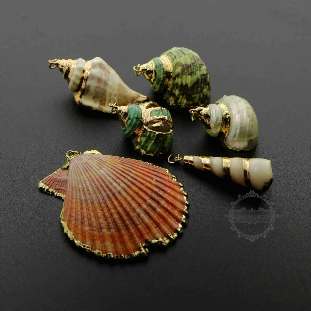 Bohemia style summer beach real sea shell with gold frame loop DIY pendant charm supplies 1800379
Bohemia style summer beach real sea shell with gold frame loop DIY pendant charm supplies 1800379