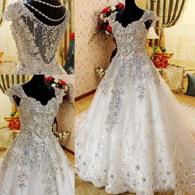 Bling Bling Heavy Beading Wedding Gowns 2018-2019 Crystals Beaded A Line Bridal Gowns Lace Sweep Train Wedding Vestidos Custom
Bling Bling Heavy Beading Wedding Gowns 2018-2019 Crystals Beaded A Line Bridal Gowns Lace Sweep Train Wedding Vestidos Custom