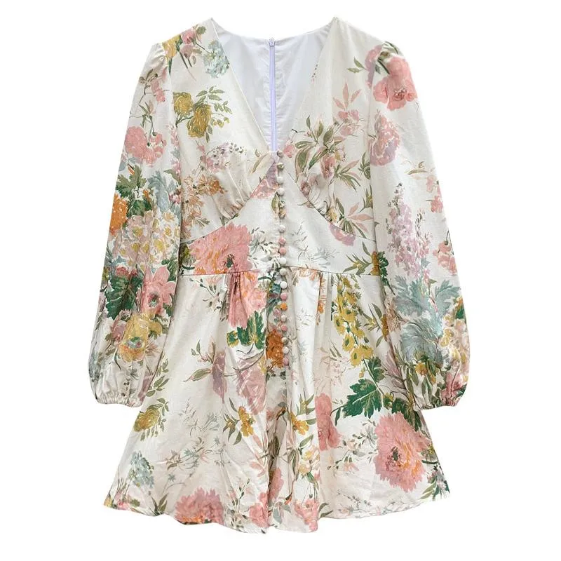Fashion Runway Holiday Rompers Female Sexy V-Neck High Waist Short Jumpsuit Elegant Womens Long Sleeve Vintage Floral Playsuits
Fashion Runway Holiday Rompers Female Sexy V-Neck High Waist Short Jumpsuit Elegant Womens Long Sleeve Vintage Floral Playsuits