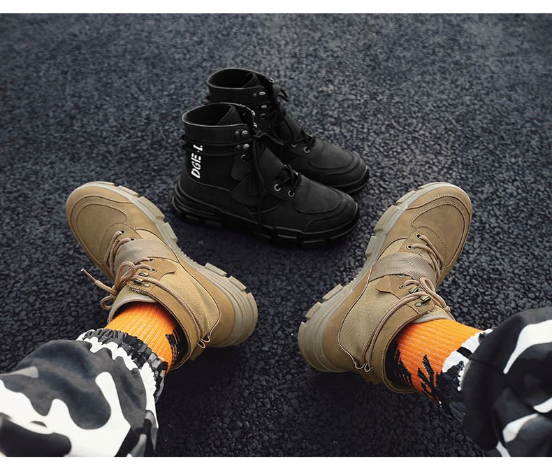 walking rubber shoes