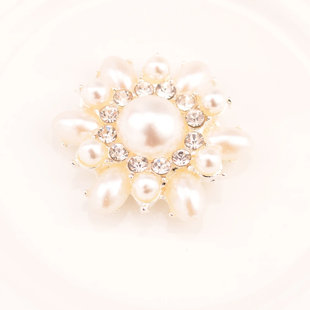 Rhinestone Pearl Embellishment Used On Wedding Or Craft 20MM 10pcs/lot Flat Back Silver Color KD192
Rhinestone Pearl Embellishment Used On Wedding Or Craft 20MM 10pcs/lot Flat Back Silver Color KD192