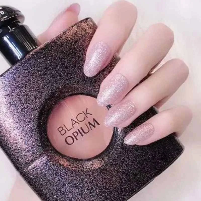 24pcs Gorgeous Rose Gold Fake Nails Pointed Bling Glitter Press on False Nails Full Cover Long Top Press On Nail For Girl
24pcs Gorgeous Rose Gold Fake Nails Pointed Bling Glitter Press on False Nails Full Cover Long Top Press On Nail For Girl