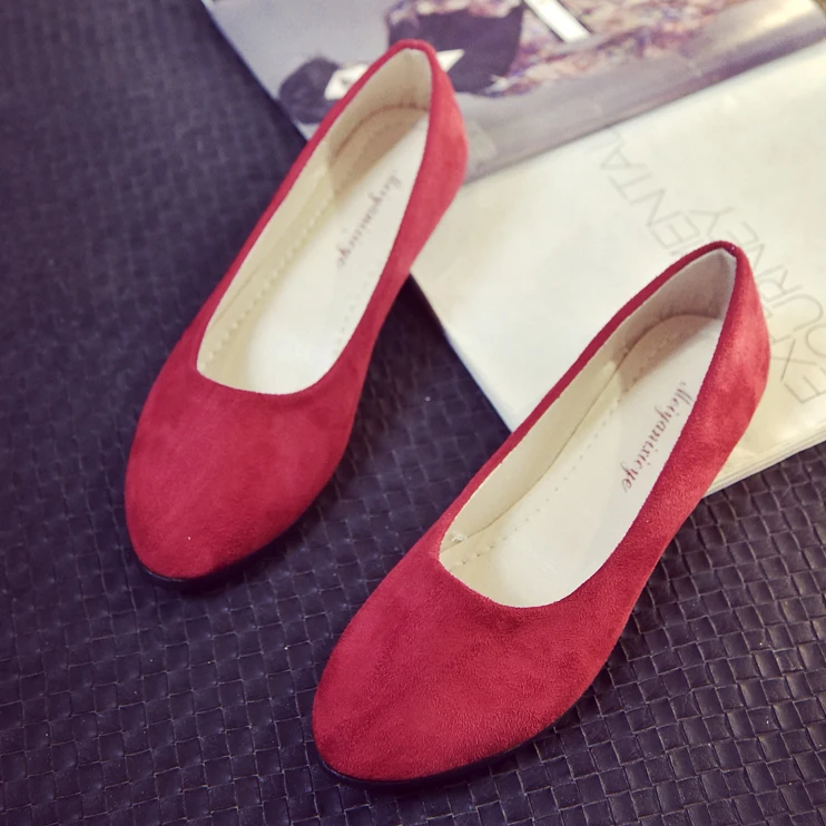 Plus Size 34 42 Women Flats Slip on Shoes Candy Color Ballet Flats Pointed Toe Boat Shoes Woman Shallow Shoes Zapatos Mujer 3532
Plus Size 34 42 Women Flats Slip on Shoes Candy Color Ballet Flats Pointed Toe Boat Shoes Woman Shallow Shoes Zapatos Mujer 3532