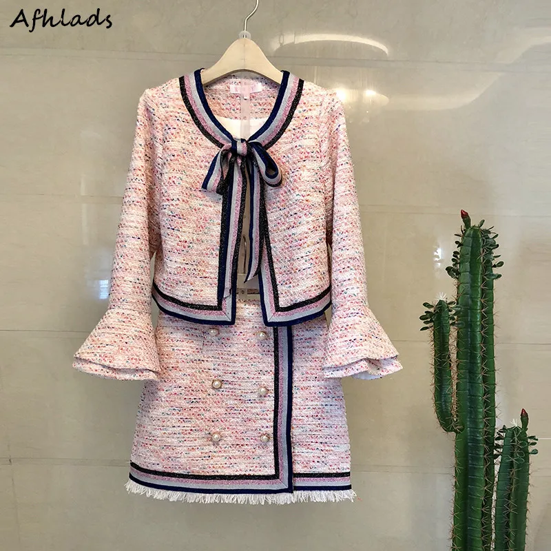 2019 Autumn And Winter Tweed Two-Piece Sleeve Flare Bow Short Women's Jacket + Tassel Mini Skirt Small Fragrance Two Piece Sets
2019 Autumn And Winter Tweed Two-Piece Sleeve Flare Bow Short Women's Jacket + Tassel Mini Skirt Small Fragrance Two Piece Sets
