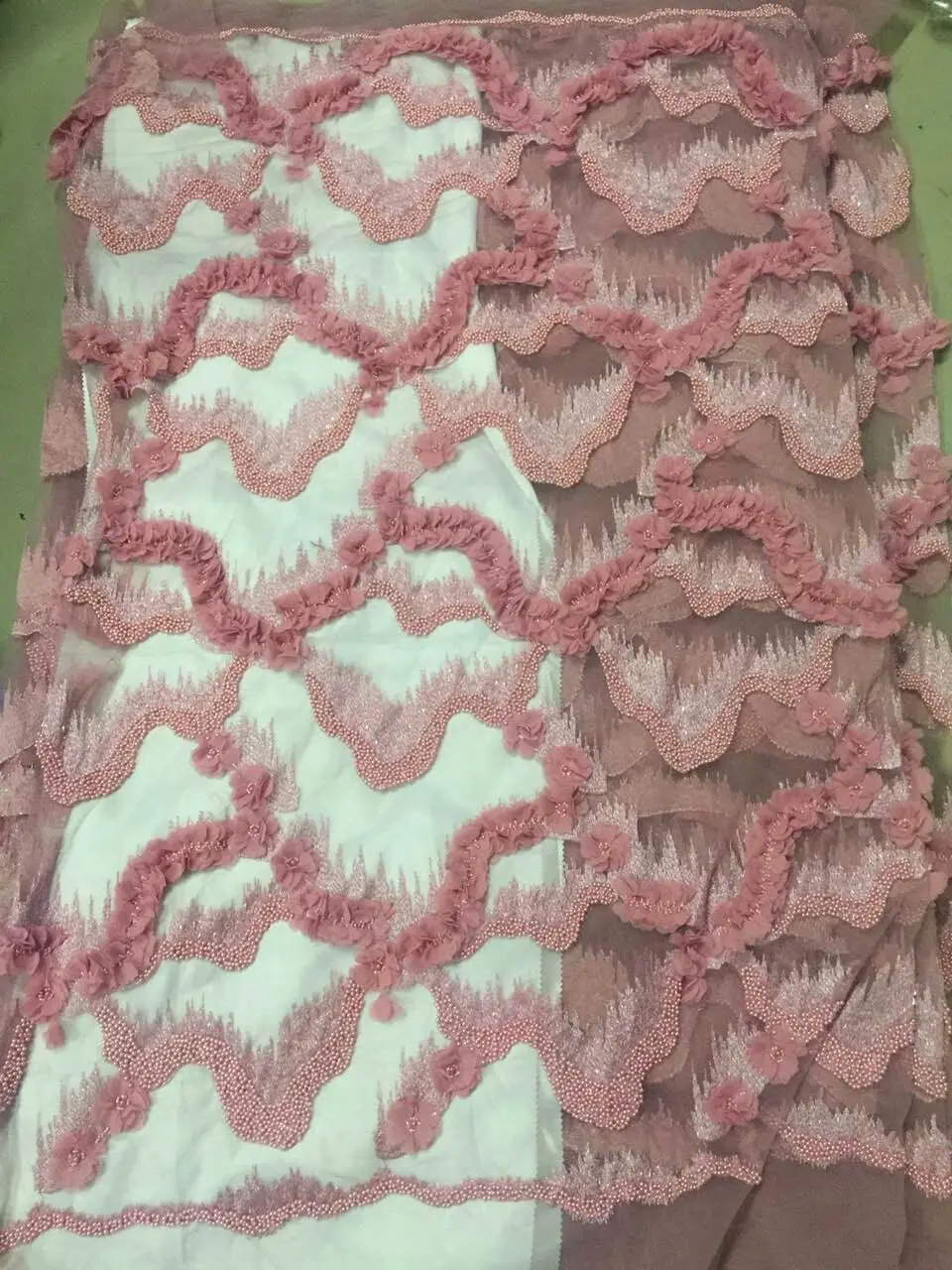 5yards /lot AA1005 pink beads pearls shining sequin 3d chiffon flower good quality embroidery lace fabric for wedding dress
5yards /lot AA1005 pink beads pearls shining sequin 3d chiffon flower good quality embroidery lace fabric for wedding dress