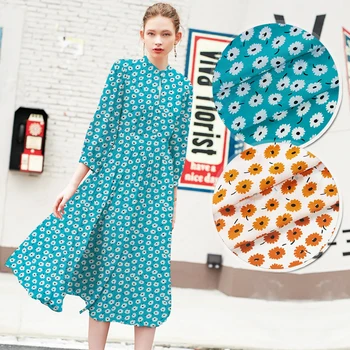 135CM 12MM Small Daisy Floral Print Thin Crepe De Chine Fabric Good for Summer Dress Skirt Shirt Scarf Pants JH007
135CM 12MM Small Daisy Floral Print Thin Crepe De Chine Fabric Good for Summer Dress Skirt Shirt Scarf Pants JH007