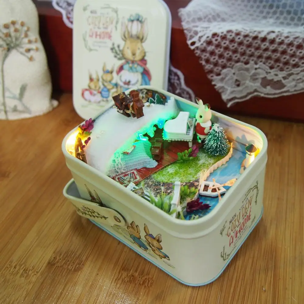 Dollhouse kit Diy miniature Wooden Puzzle Doll house miniaturas Furniture metal box Home Decoration-Ice fairy tale
Dollhouse kit Diy miniature Wooden Puzzle Doll house miniaturas Furniture metal box Home Decoration-Ice fairy tale