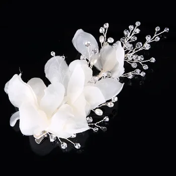 Girls Sweet White Flower Hair Grips Bridal Wedding Lace Floral Hair Accessories Women Gorgeous Hair Clips Hair Ornaments
Girls Sweet White Flower Hair Grips Bridal Wedding Lace Floral Hair Accessories Women Gorgeous Hair Clips Hair Ornaments