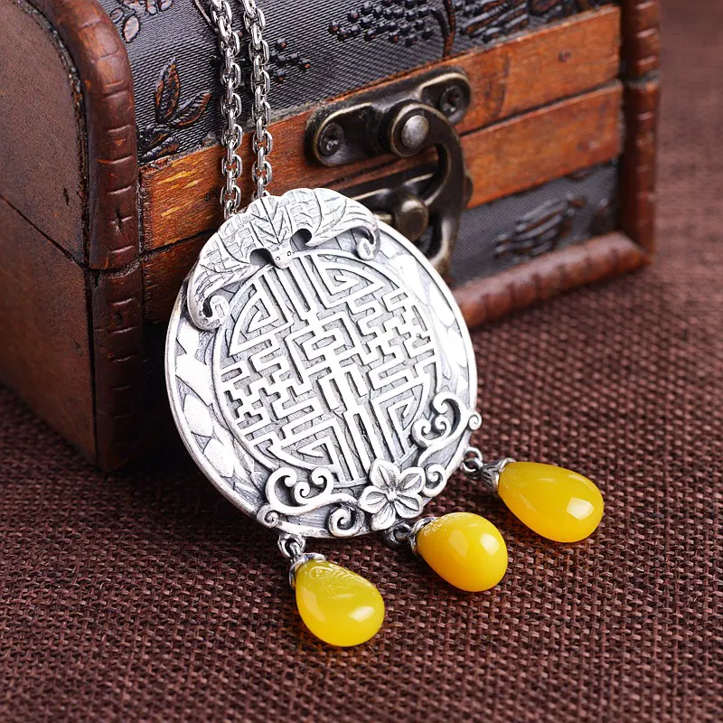 FNJ 990 Silver Bat Pendant Tassel Yellow Chalcedony Stone Punk Original Pure S990 Thai Silver Pendants for Men Jewelry Making
FNJ 990 Silver Bat Pendant Tassel Yellow Chalcedony Stone Punk Original Pure S990 Thai Silver Pendants for Men Jewelry Making