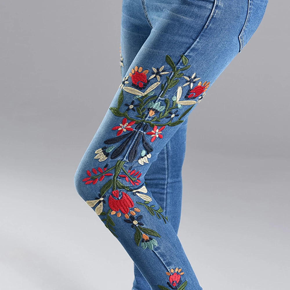 Plus Size Stretch Jeans Women 3D Embroidery Denim Pencil Pants High Waist Black Blue Jeans Long Trousers Casual Cowboy Pants
Plus Size Stretch Jeans Women 3D Embroidery Denim Pencil Pants High Waist Black Blue Jeans Long Trousers Casual Cowboy Pants