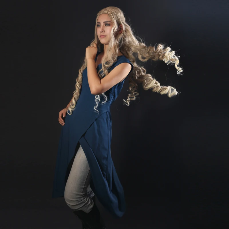 Game of Thrones Cosplay Costumes Stormborn Targaryen The Unburnt Mother of Dragon Daenerys Targaryen Dress +Cloak Blue Halloween
Game of Thrones Cosplay Costumes Stormborn Targaryen The Unburnt Mother of Dragon Daenerys Targaryen Dress +Cloak Blue Halloween