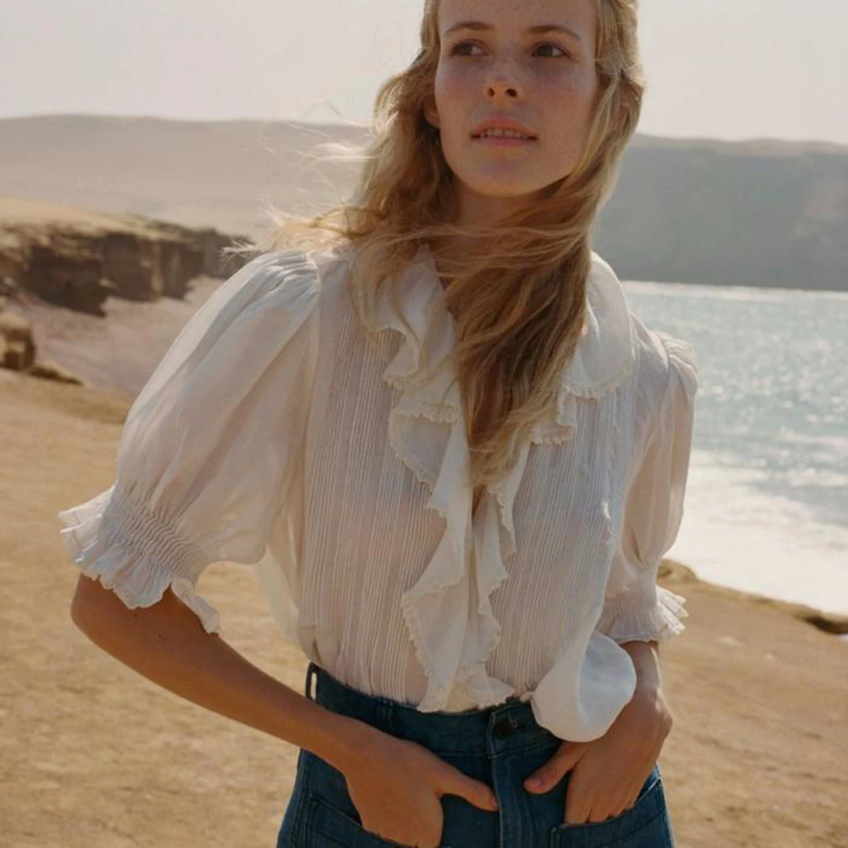 Ruffles Loose White Blouse Women Summer Clothes 2019 Short Sleeve Deep V neck Sexy Tops Beach Vintage Hippie Boho Tunic Shirts
Ruffles Loose White Blouse Women Summer Clothes 2019 Short Sleeve Deep V neck Sexy Tops Beach Vintage Hippie Boho Tunic Shirts
