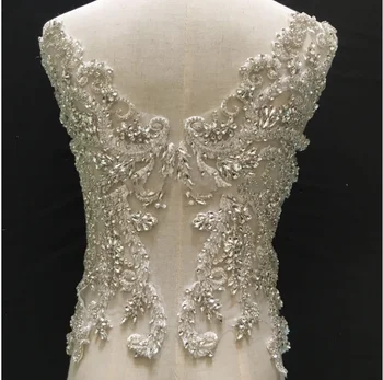 Handmade 22X48cm crystal patches Sequins Rhinestones applique on white mesh for top dress skirt
Handmade 22X48cm crystal patches Sequins Rhinestones applique on white mesh for top dress skirt