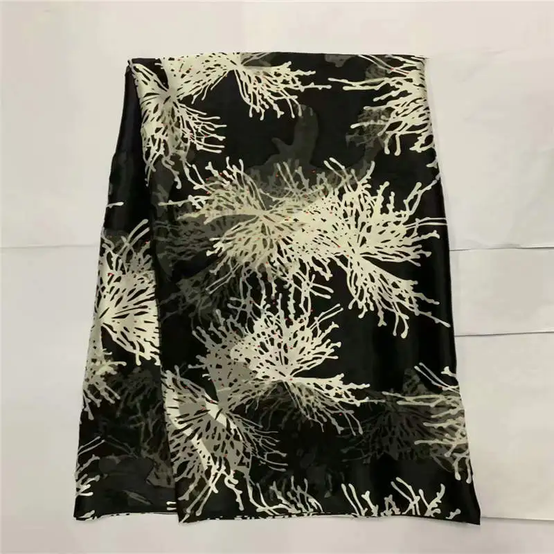 Hot Selling High Quality African 100% Silk Chiffon Fabric Embroidered Floral Pattern For Lady Dress Silk Fabric! LXF6138
Hot Selling High Quality African 100% Silk Chiffon Fabric Embroidered Floral Pattern For Lady Dress Silk Fabric! LXF6138