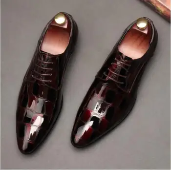 Youth Italian Leather Fashion Oxfords Patent Leather Man Business Shiny Oxfords Shoes Spring Male Groom Tuxedo Suits Shoes Mujer
Youth Italian Leather Fashion Oxfords Patent Leather Man Business Shiny Oxfords Shoes Spring Male Groom Tuxedo Suits Shoes Mujer