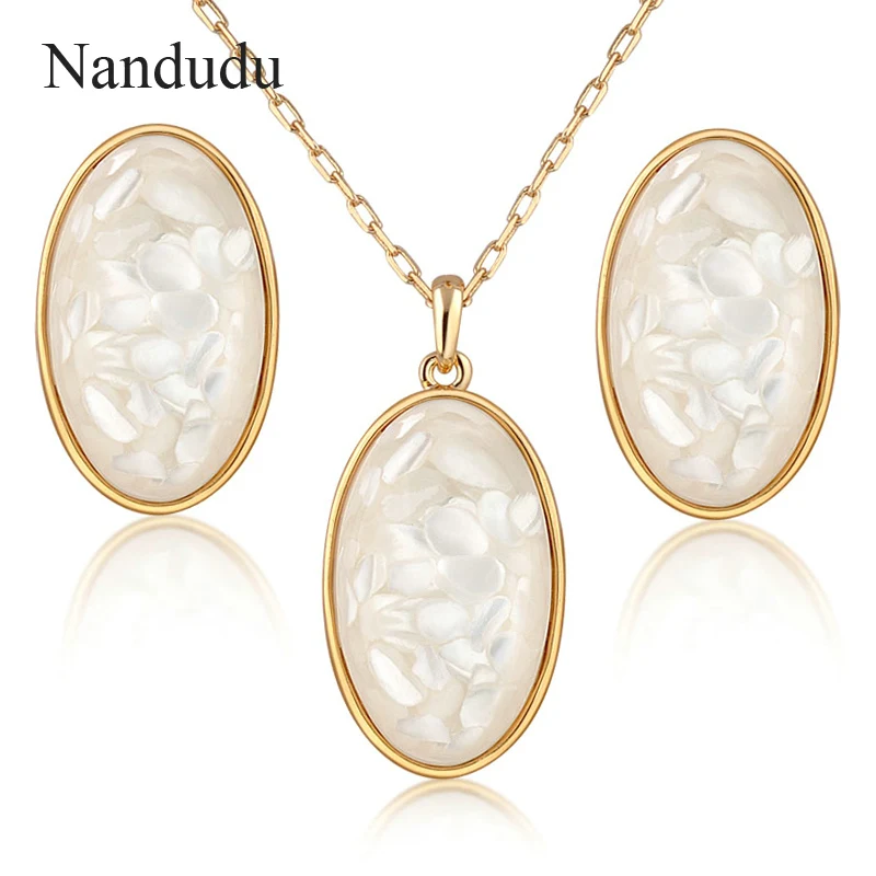 Nandudu Fashion Oval Resin Pendant Necklace Earrings Jewelry Set Chain Women Girl Jewelry Gift N1328
Nandudu Fashion Oval Resin Pendant Necklace Earrings Jewelry Set Chain Women Girl Jewelry Gift N1328