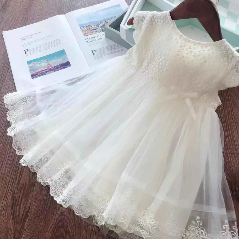 2019 Summer Style Flower Girls Dresses Clothes Party Baby Girls Small Bow Princess White Wedding Dress Children Party Vestidos
2019 Summer Style Flower Girls Dresses Clothes Party Baby Girls Small Bow Princess White Wedding Dress Children Party Vestidos