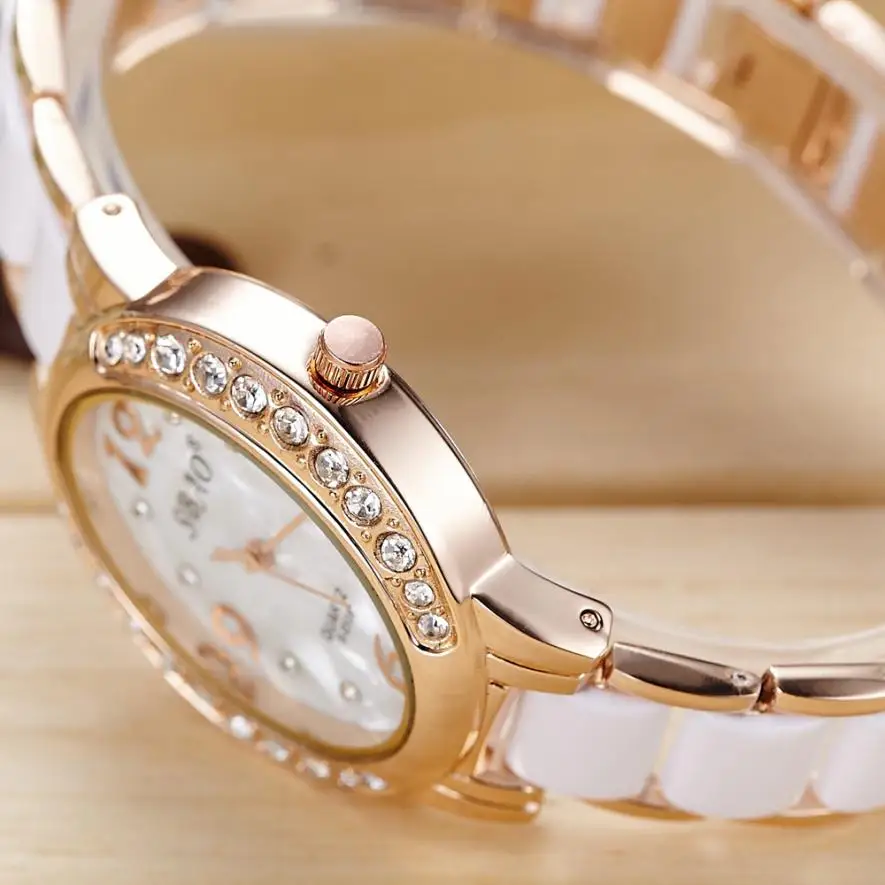 LIU60903809_20160903022905318