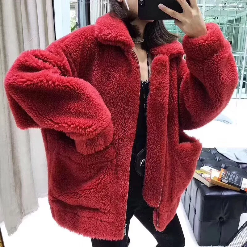 New 2018 Fashion Street Women's Teddy Bear Icon Coat Real Sheep Fur Oversized Winter jacket Thick Warm Outerwear With Big Pocket
New 2018 Fashion Street Women's Teddy Bear Icon Coat Real Sheep Fur Oversized Winter jacket Thick Warm Outerwear With Big Pocket