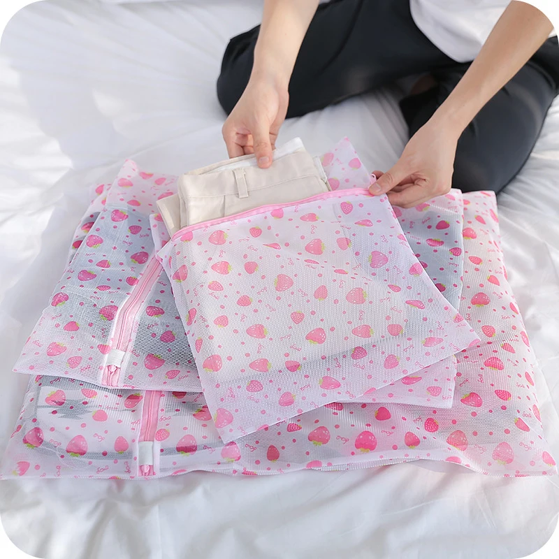 3 Sizes Zippered Foldable Nylon Laundry Bag Bra Socks Underwear Clothes Washing Machine Protection Net Mesh Bags
3 Sizes Zippered Foldable Nylon Laundry Bag Bra Socks Underwear Clothes Washing Machine Protection Net Mesh Bags