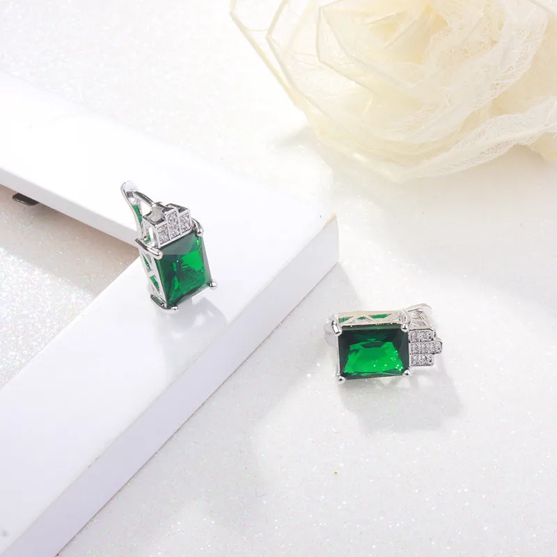 Boucles d'oreilles à tige en pierre verte argentée pour femme