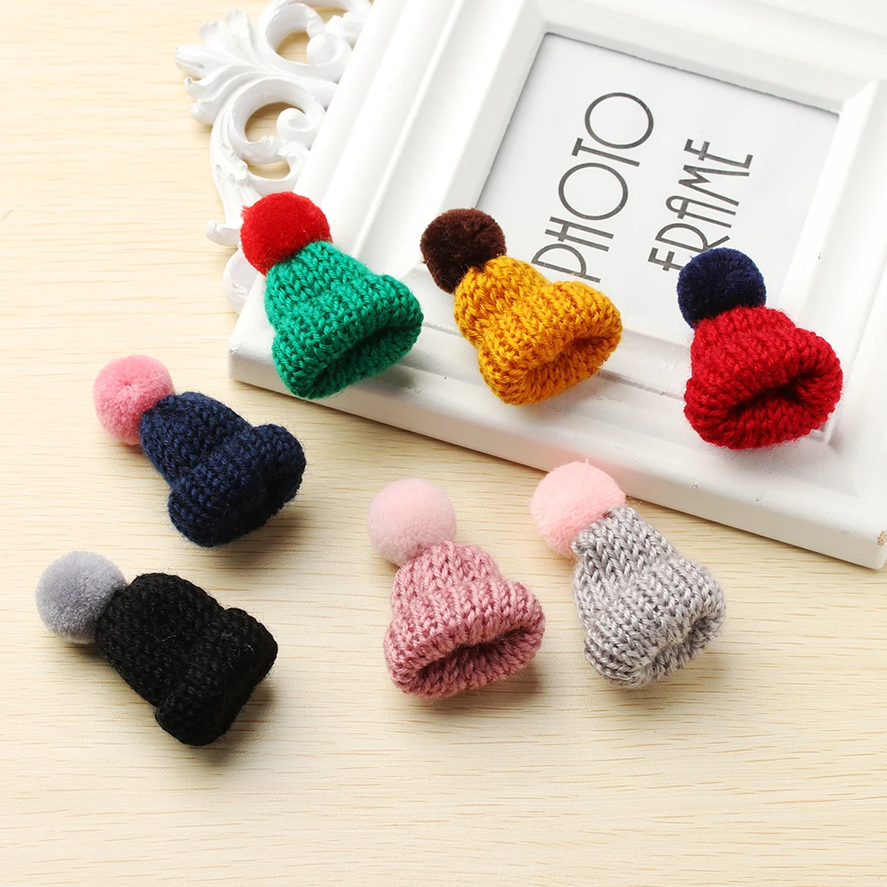 2019 New Design 1PCs Girls Cute Mini Colorful Woolen Knitted Hairball Hat Brooches Pins For Women Men Sweater Kawaii Fashion
2019 New Design 1PCs Girls Cute Mini Colorful Woolen Knitted Hairball Hat Brooches Pins For Women Men Sweater Kawaii Fashion