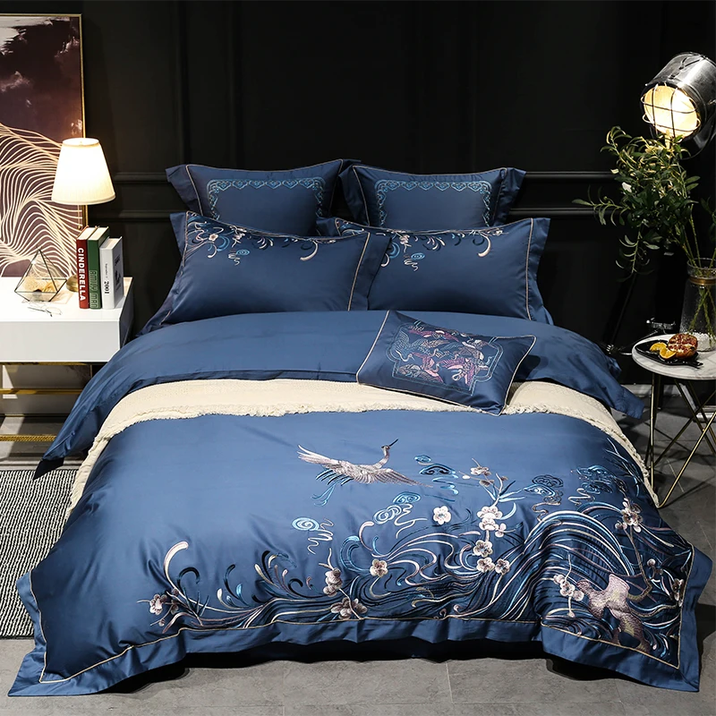 120S Egyptian Cotton Luxury Embroidery Royal Bedding Set 4/6pcs King Queen Wedding Bed Sheet Cover set Duvet Cover Blue fly bird
120S Egyptian Cotton Luxury Embroidery Royal Bedding Set 4/6pcs King Queen Wedding Bed Sheet Cover set Duvet Cover Blue fly bird