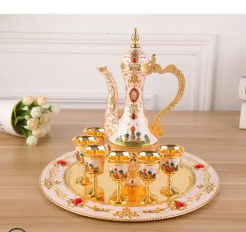 Gift for hotel jewelry New floral gold wine red silver European-style retro alloy 8 sets home hotel ornaments display decoration
Gift for hotel jewelry New floral gold wine red silver European-style retro alloy 8 sets home hotel ornaments display decoration