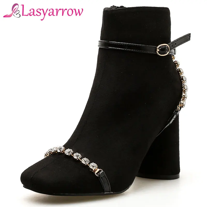 Lasyarrow Ankle Boots for Women Square Chunky Heel Martin Boots Black Short Botas Mujer Crystal String Bead Motorcycle Boot F368 
Lasyarrow Ankle Boots for Women Square Chunky Heel Martin Boots Black Short Botas Mujer Crystal String Bead Motorcycle Boot F368