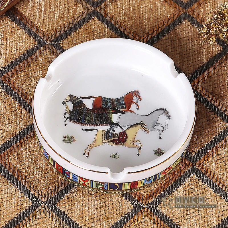 Porcelain ashtray bone china god horses design woman in gold round shape pocket car ashtray fashion portable ashtray gifts
Porcelain ashtray bone china god horses design woman in gold round shape pocket car ashtray fashion portable ashtray gifts