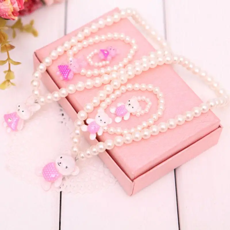 PINKSEE Children Girls Princess Baby Imitation Pearl Beads Pendants Necklace Bracelets Ring Jewelry Set Party Gifts
PINKSEE Children Girls Princess Baby Imitation Pearl Beads Pendants Necklace Bracelets Ring Jewelry Set Party Gifts