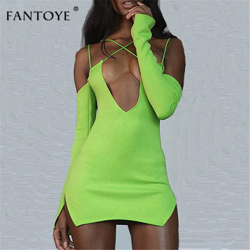 Fantoye Green Spaghetti Strap Sexy Dress Women Deep V Neck Long Sleeve Backless Hollow Out Bodycon Dress Side Splits Mini Dress
Fantoye Green Spaghetti Strap Sexy Dress Women Deep V Neck Long Sleeve Backless Hollow Out Bodycon Dress Side Splits Mini Dress