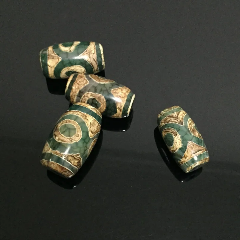 13x25mm Natural Tibetan Dzi Agates Beads Vintage Jewelry DIY Prayer Stone Beads Drum Three-eyed Gray Green Agates Beads for Male
13x25mm Natural Tibetan Dzi Agates Beads Vintage Jewelry DIY Prayer Stone Beads Drum Three-eyed Gray Green Agates Beads for Male