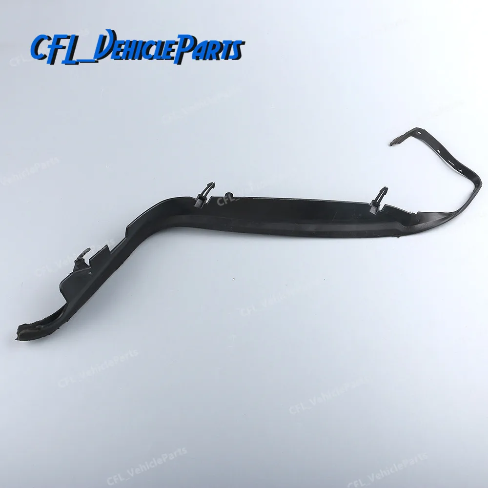 New Headlight Seal Trim Right 4B0941192A For A6/Avant A6/S6/Avant quattro 2002 2003 2004 2005 
New Headlight Seal Trim Right 4B0941192A For A6/Avant A6/S6/Avant quattro 2002 2003 2004 2005