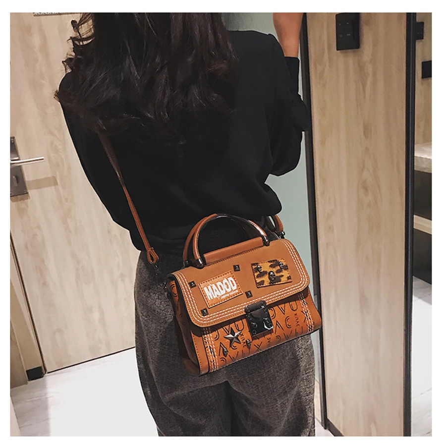 Personality Cartoon Print Crossbody Bags For Women Handbags Purse Pu Leather Letter Handbags Women Shoulder Bags Luxury Flap Bag
Personality Cartoon Print Crossbody Bags For Women Handbags Purse Pu Leather Letter Handbags Women Shoulder Bags Luxury Flap Bag