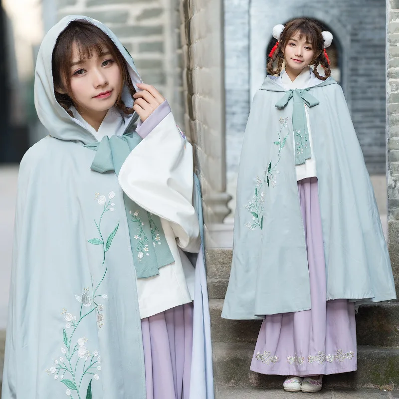 Womens Hooded Cape Coat Embroidered Floral Overcoat Hanfu Cloak Outwear Ponchos Full Length Cosplay New A1031
Womens Hooded Cape Coat Embroidered Floral Overcoat Hanfu Cloak Outwear Ponchos Full Length Cosplay New A1031