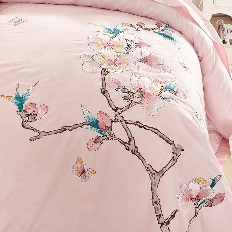100% Egypt Cotton Silky Luxury Royal Bedding set Queen/King Size Embroidery Korean Bed set Duvet cover Bed linen Pillowcases 100% Egypt Cotton Silky Luxury Royal Bedding set Queen/King Size Embroidery Korean Bed set Duvet cover Bed linen Pillowcases