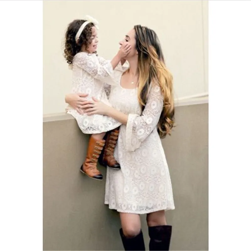 2017 Elegant Women Mother Daughter Long Sleeve Dresses Lace Family Matching Clothing
2017 Elegant Women Mother Daughter Long Sleeve Dresses Lace Family Matching Clothing