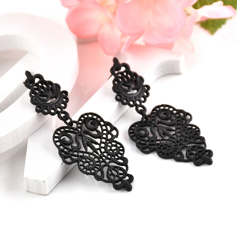 Fashion New Style Black Metal Hollow Leaf Shape Earring Bohemia Women Girl Party Retro Earring Jewelry
Fashion New Style Black Metal Hollow Leaf Shape Earring Bohemia Women Girl Party Retro Earring Jewelry