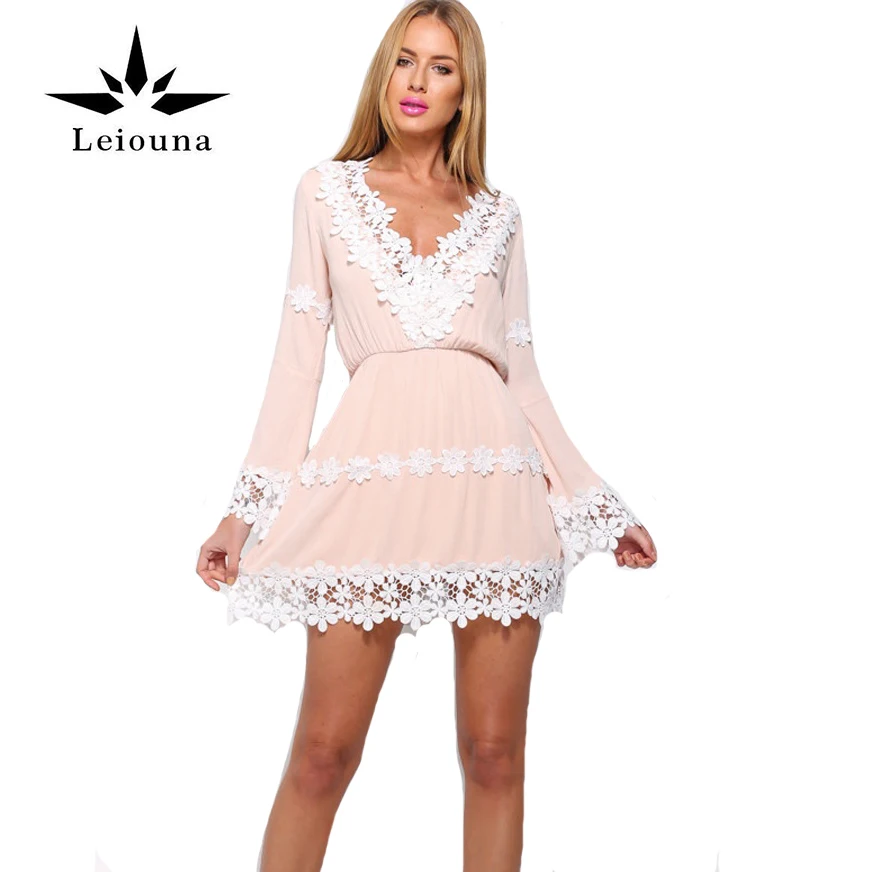 Leiouna Summer Pink V-neck Sexy Lace Ruffles Flora Rompers Womens Jumpsuit Loose Body Feminino Playsuit Fashion
Leiouna Summer Pink V-neck Sexy Lace Ruffles Flora Rompers Womens Jumpsuit Loose Body Feminino Playsuit Fashion